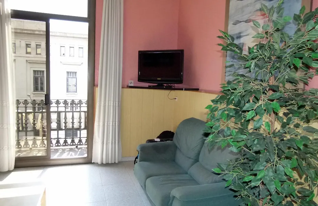 Hostal Nuevo Colon-1